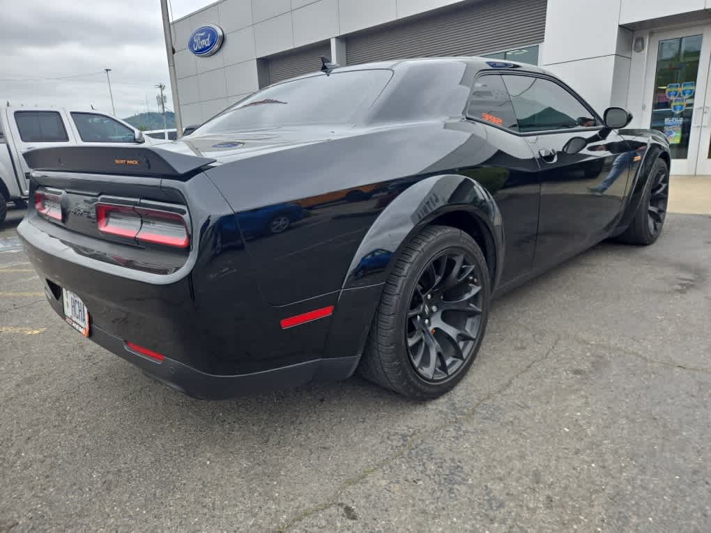 Thumbnail: 2022 Dodge Challenger - 4
