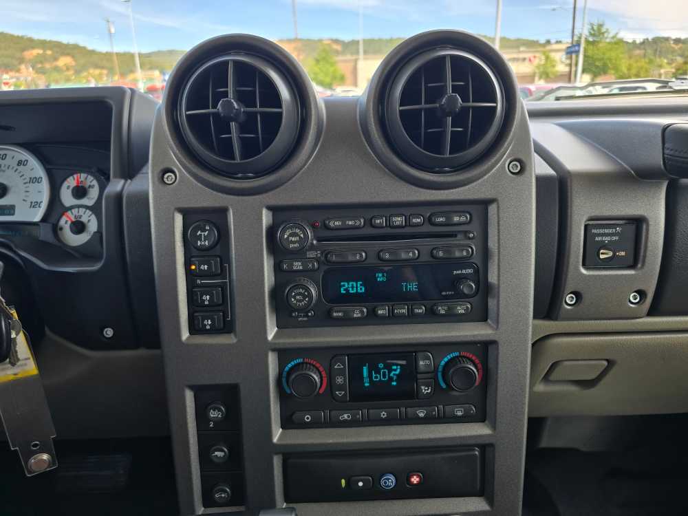 Thumbnail: 2004 Hummer H2 - 12