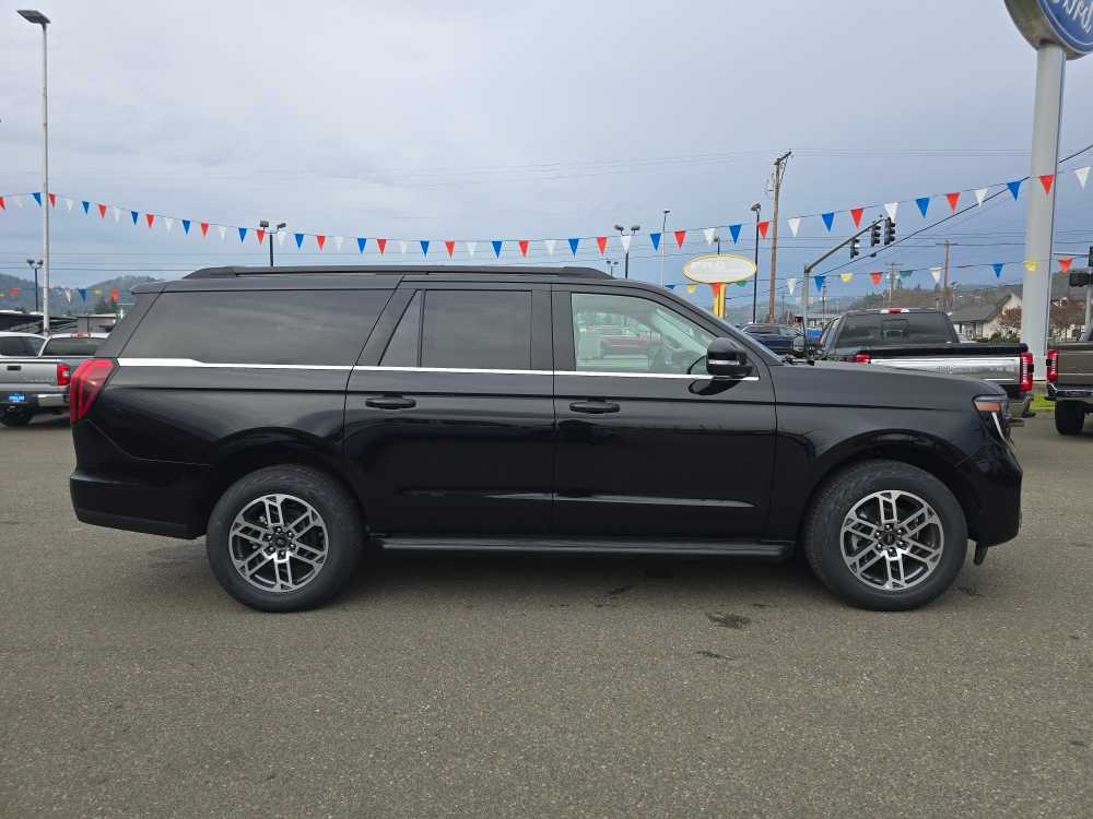 Thumbnail: 2026 Ford Expedition MAX - 6