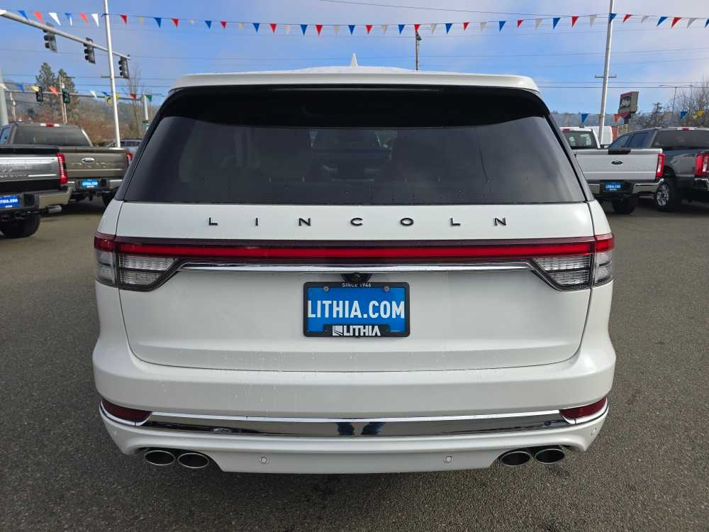 Thumbnail: 2024 Lincoln Aviator - 4