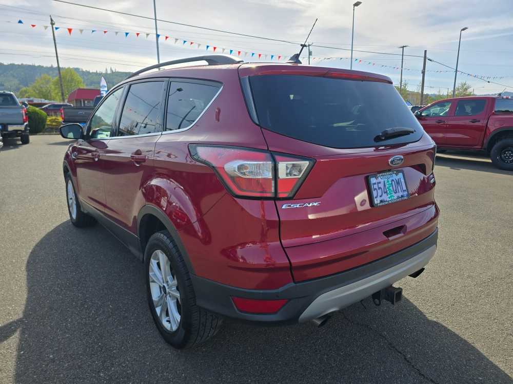 Thumbnail: 2018 Ford Escape - 3