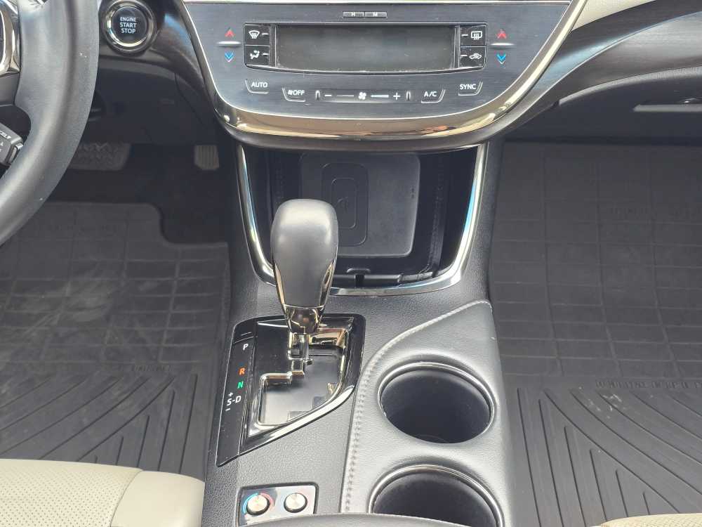 Thumbnail: 2016 Toyota Avalon - 13
