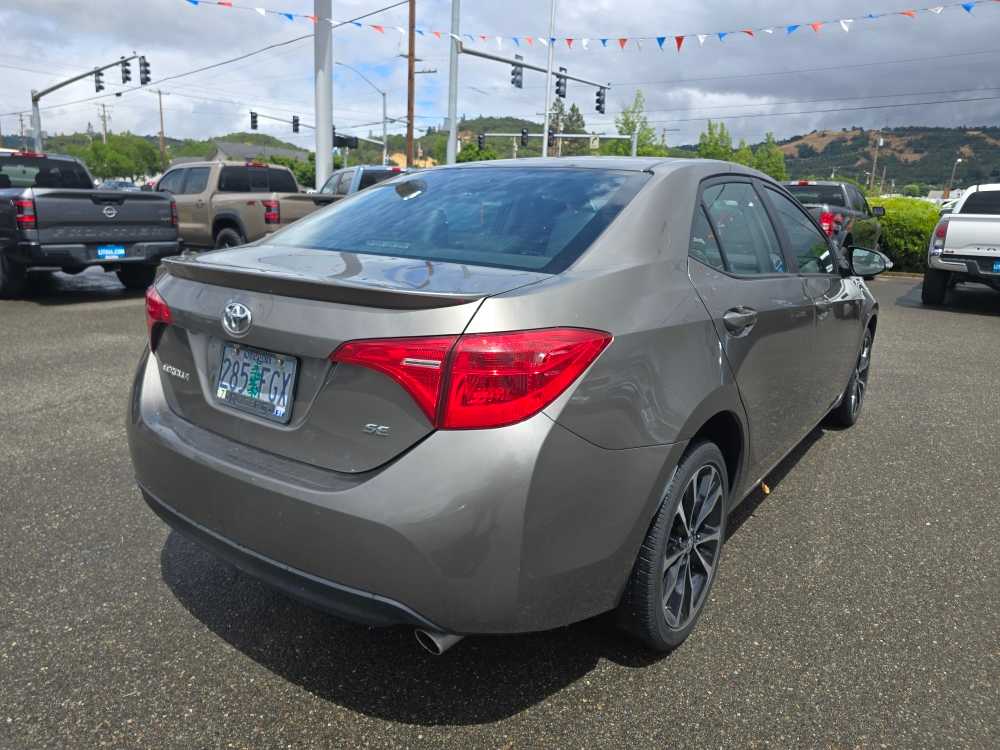 Thumbnail: 2018 Toyota Corolla - 3