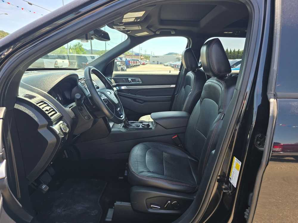Thumbnail: 2018 Ford Explorer - 8