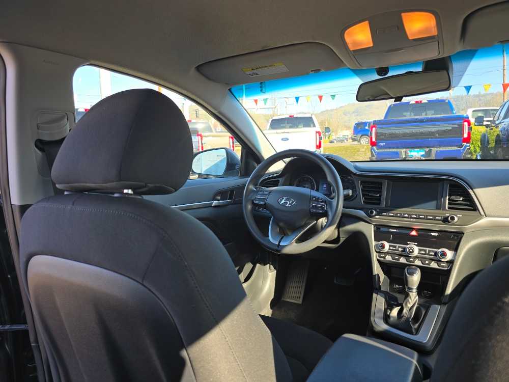 Thumbnail: 2020 Hyundai Elantra - 10