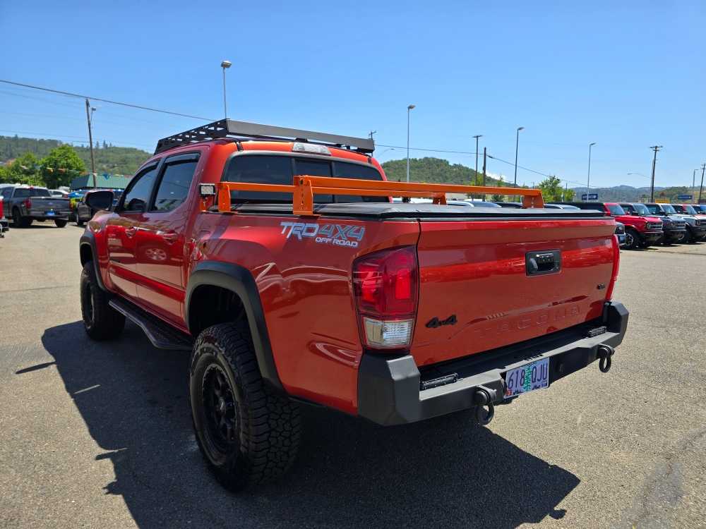 2016 Toyota Tacoma TRD Off-Road 2