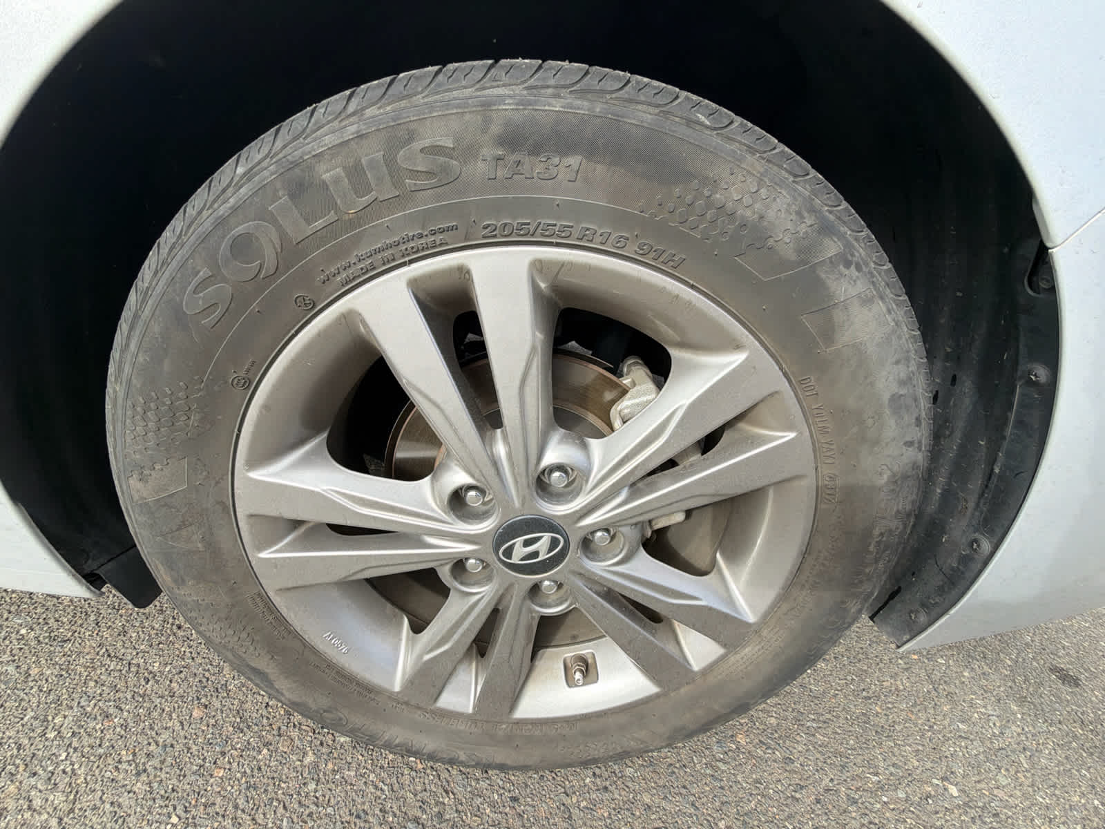 Thumbnail: 2018 Hyundai Elantra - 11