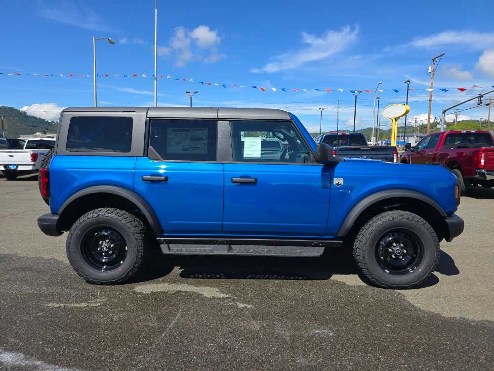 Thumbnail: 2026 Ford Bronco - 6