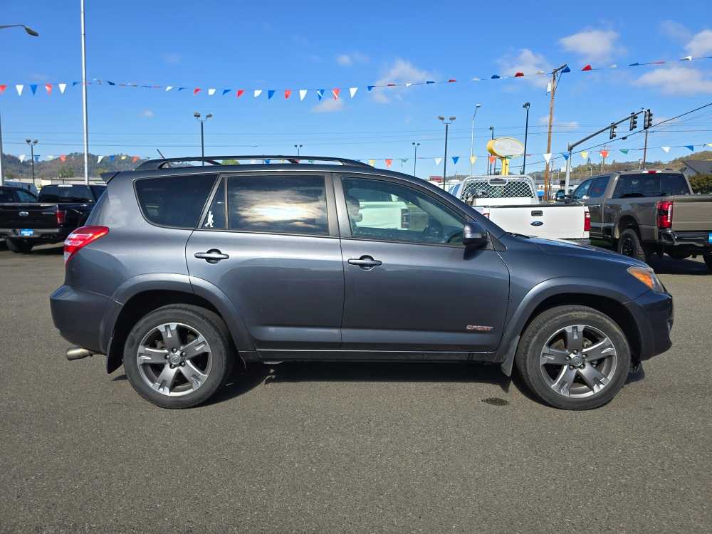 Thumbnail: 2011 Toyota RAV4 - 6