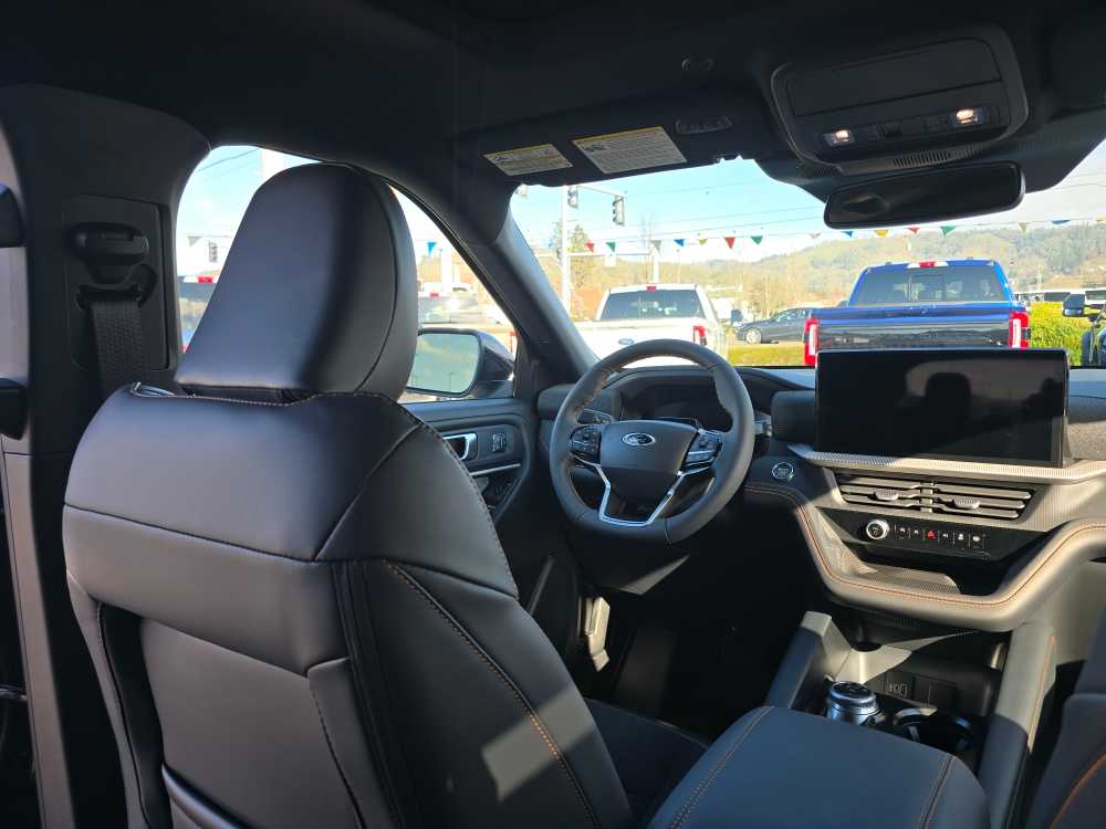 Thumbnail: 2026 Ford Explorer - 9