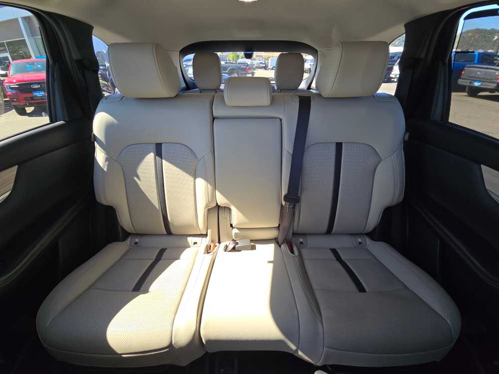Thumbnail: 2025 Mazda CX-90 - 18