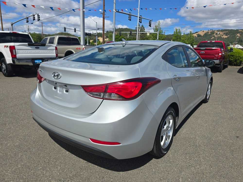 Thumbnail: 2015 Hyundai Elantra - 17