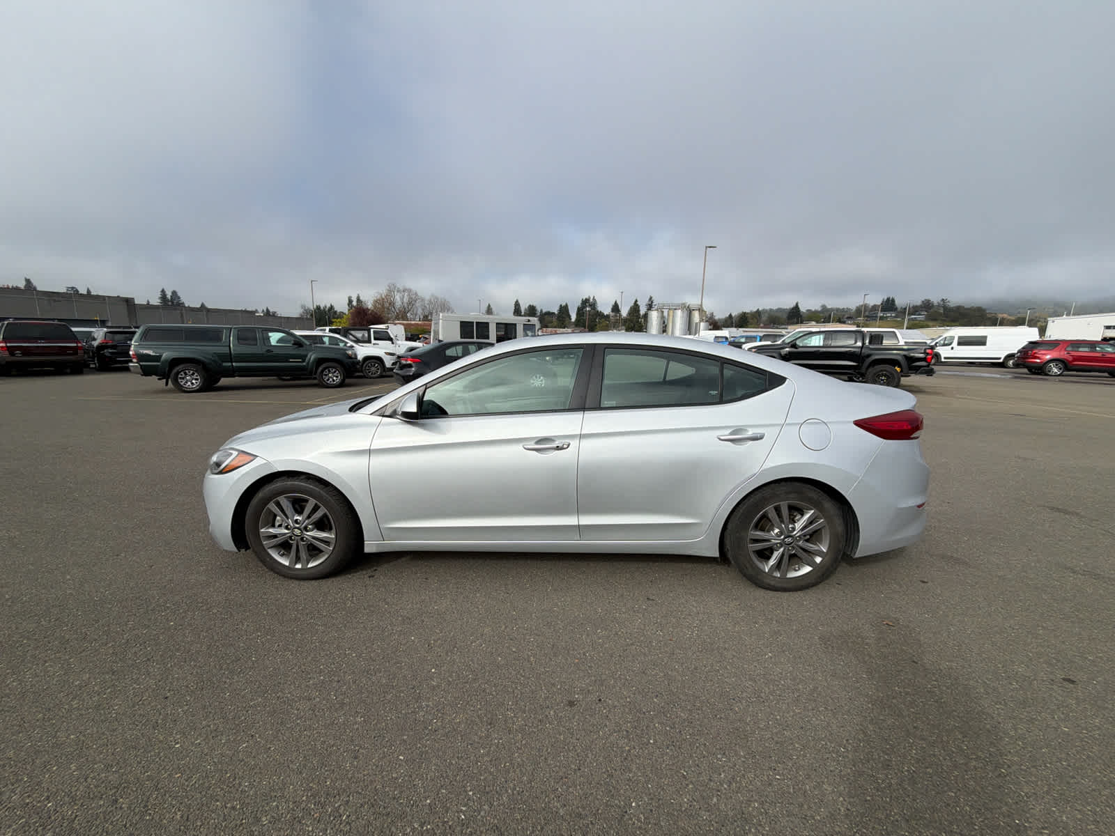 Thumbnail: 2018 Hyundai Elantra - 12
