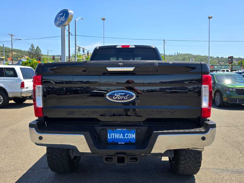 Thumbnail: 2017 Ford F-350 - 4