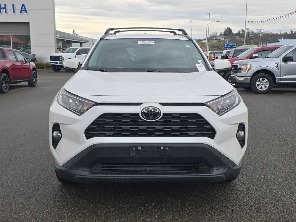Thumbnail: 2021 Toyota RAV4 - 8