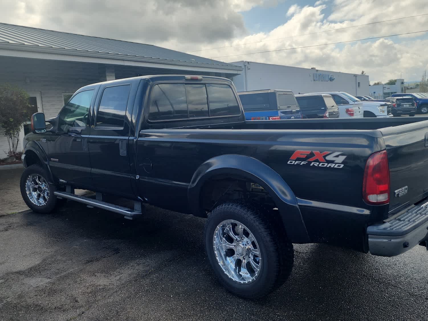 Thumbnail: 2004 Ford F-350 - 3