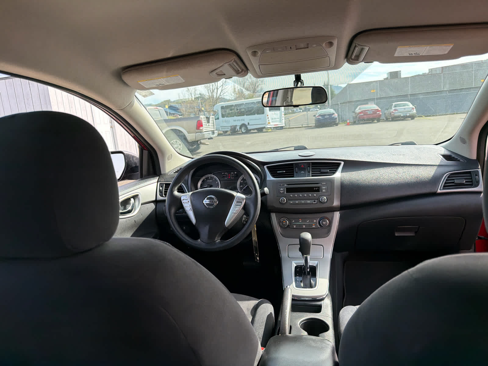 Thumbnail: 2013 Nissan Sentra - 11