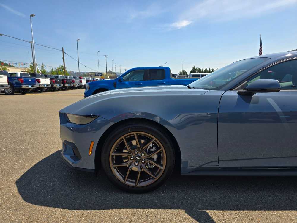 Thumbnail: 2025 Ford Mustang - 9