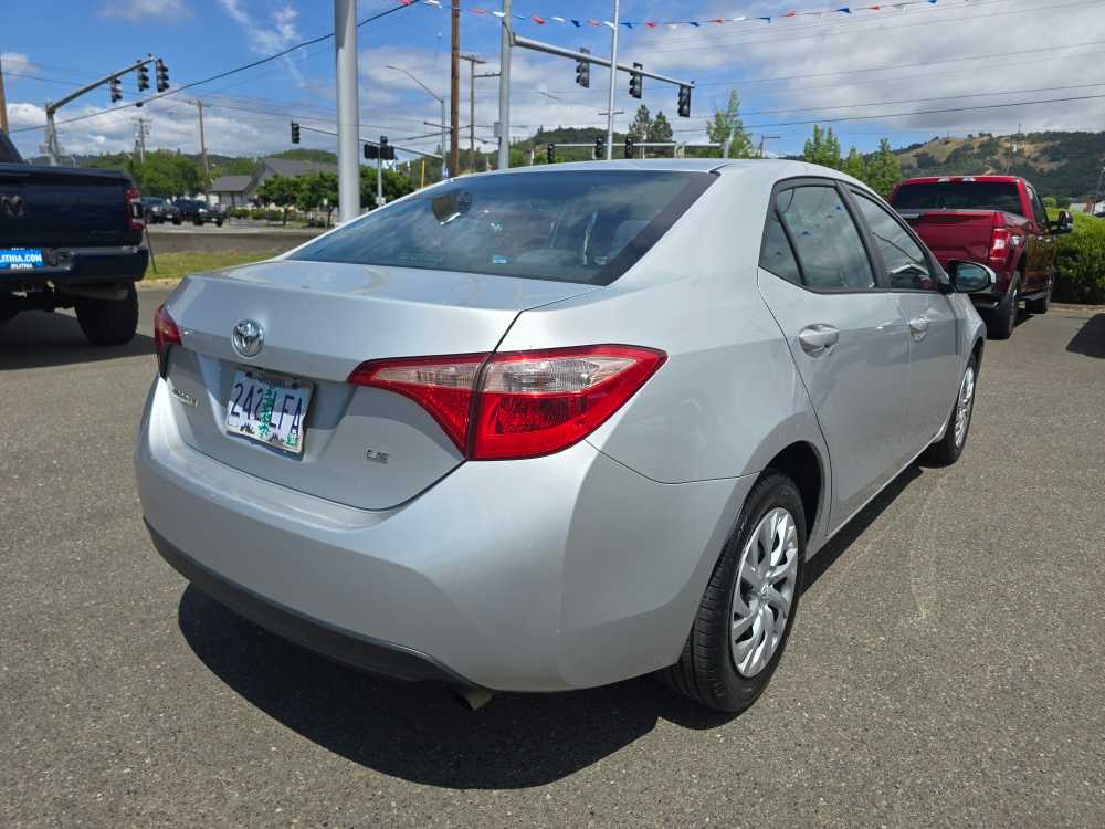 Thumbnail: 2017 Toyota Corolla - 3