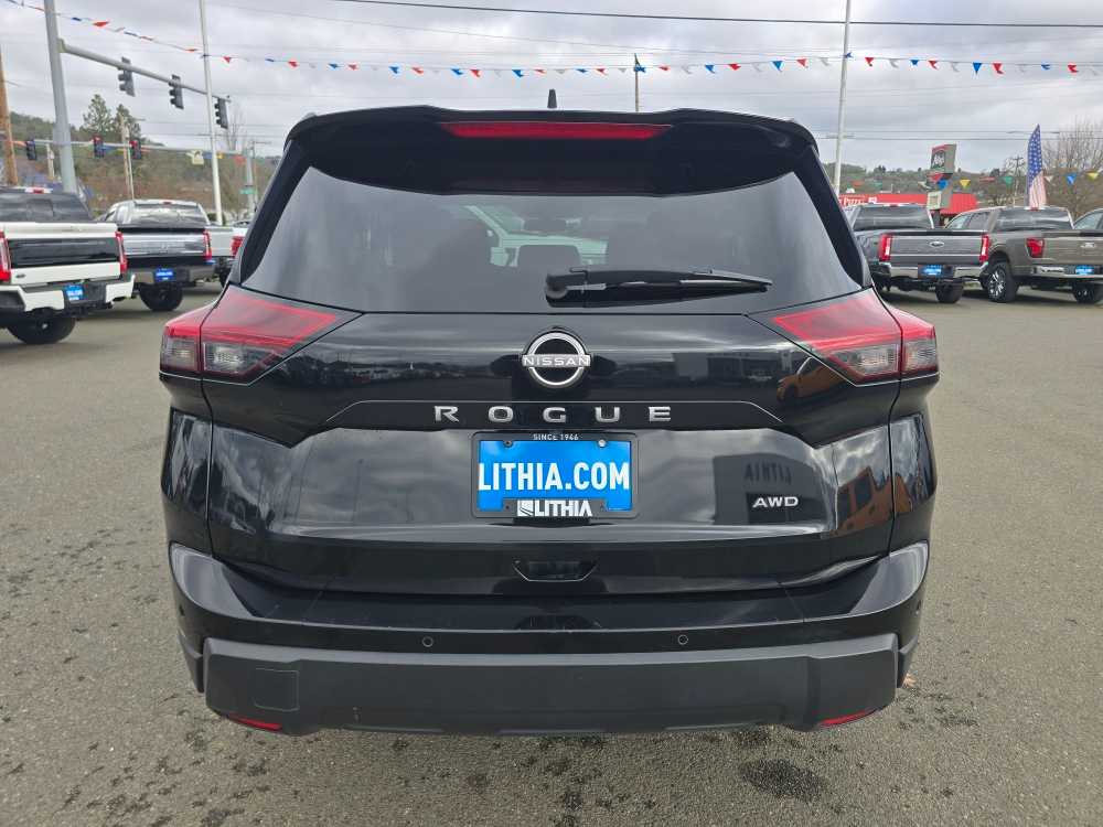 Thumbnail: 2024 Nissan Rogue - 4