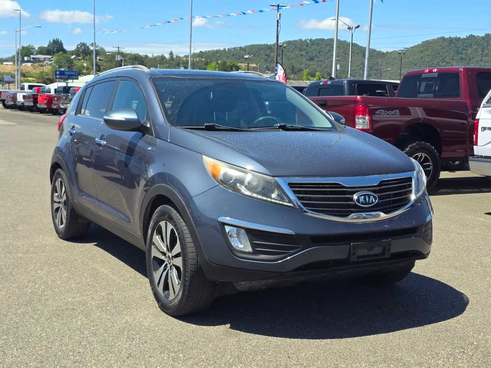 Thumbnail: 2011 Kia Sportage - 4