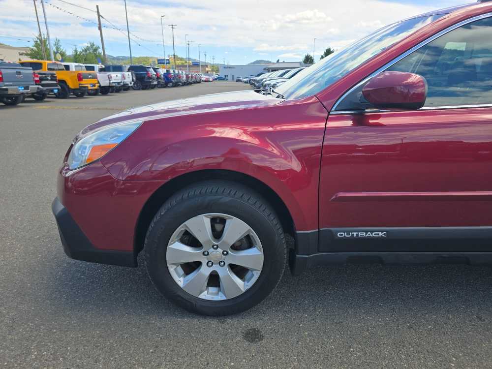 Thumbnail: 2013 Subaru Outback - 20