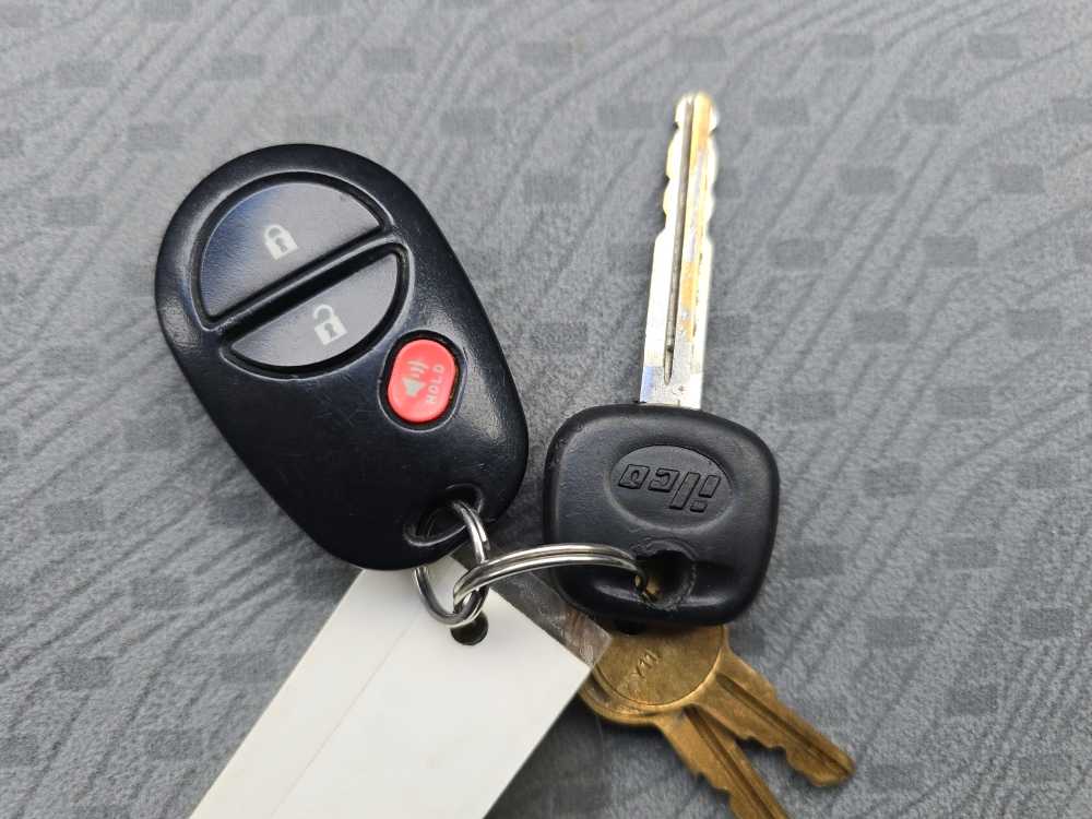 Thumbnail: 2007 Toyota Tacoma - 21