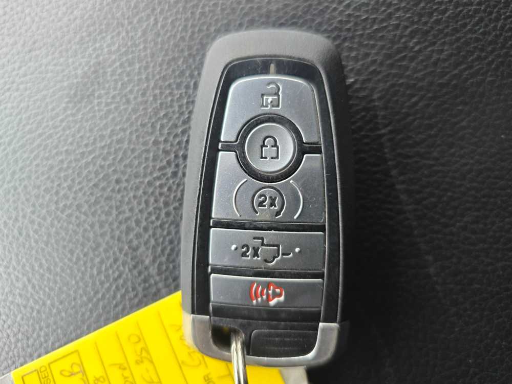 Thumbnail: 2018 Ford F-350 - 22