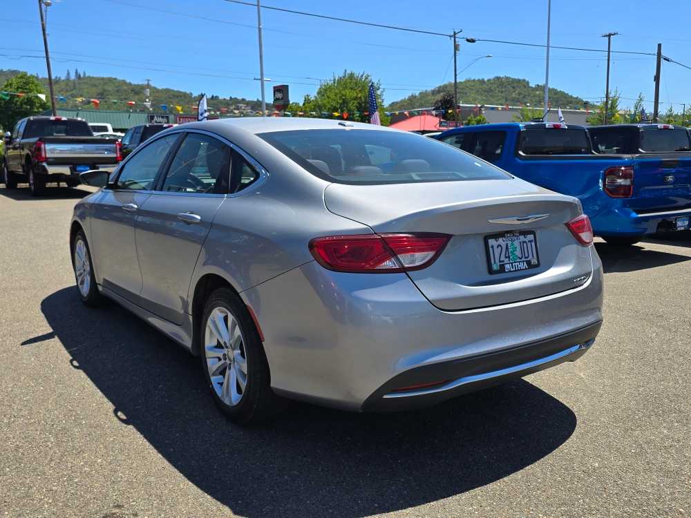 Thumbnail: 2015 Chrysler 200 - 2