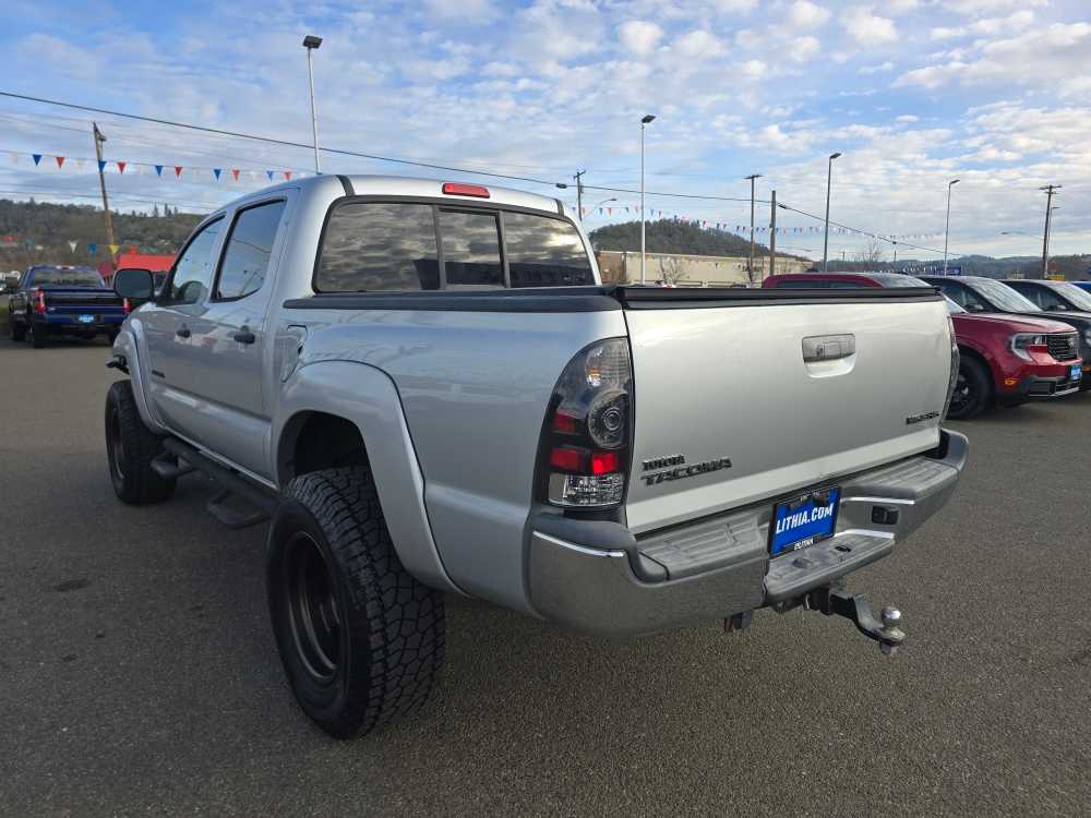 Thumbnail: 2005 Toyota Tacoma - 3