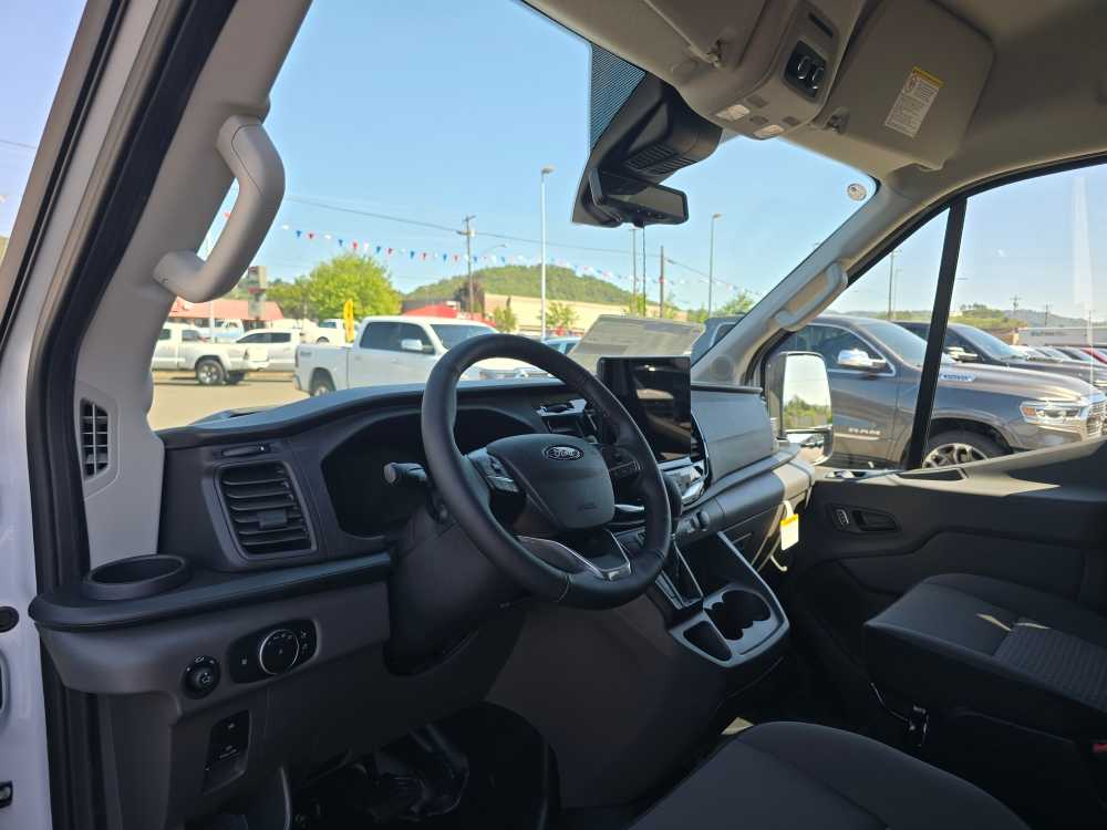 Thumbnail: 2026 Ford Econoline - 9