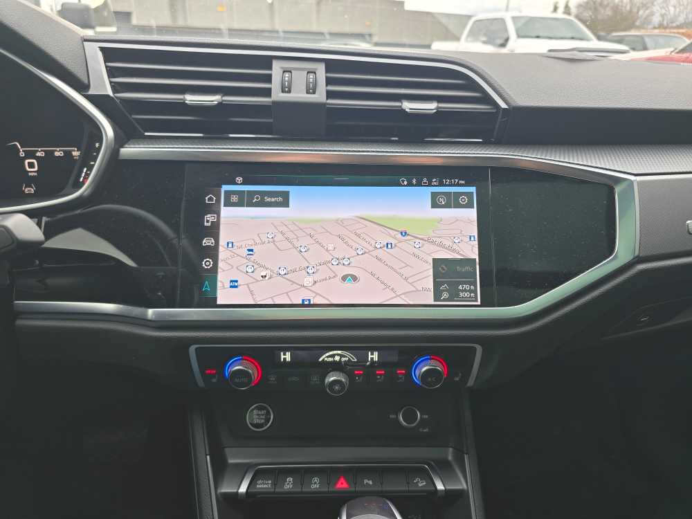 Thumbnail: 2022 Audi Q3 - 12