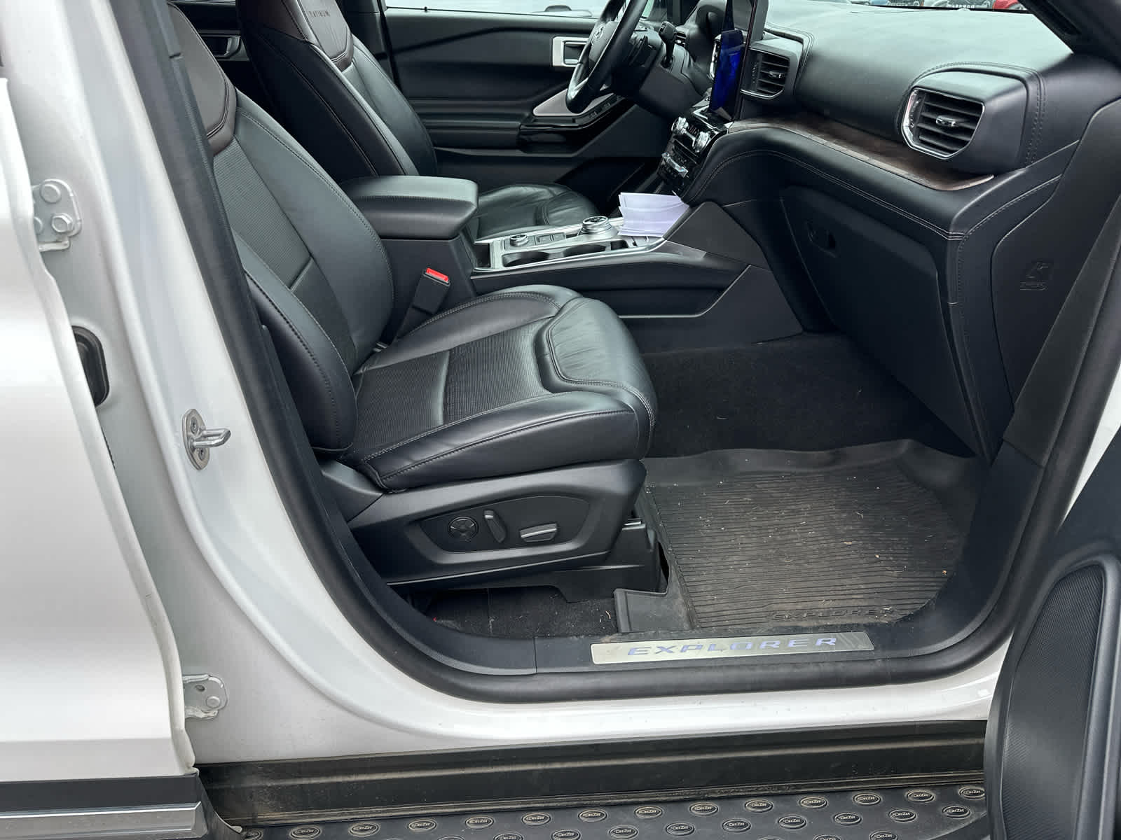 2021 Ford Explorer Platinum 10