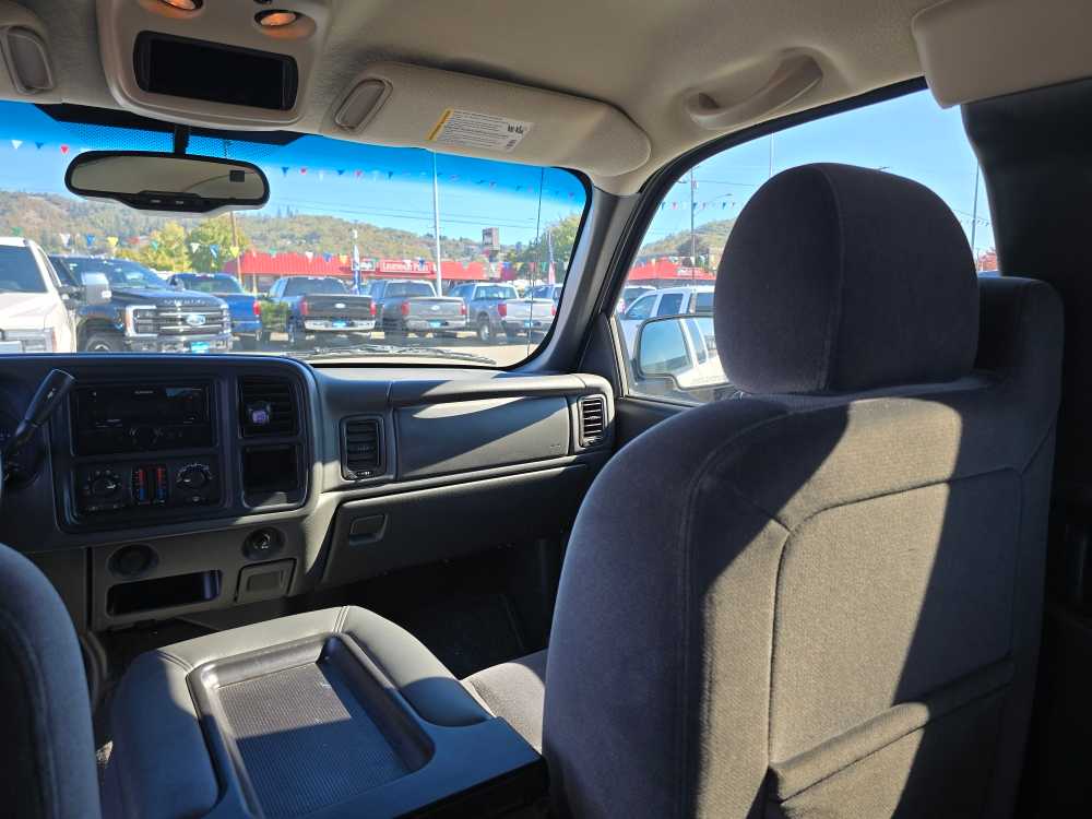 Thumbnail: 2005 GMC Sierra 1500 - 14
