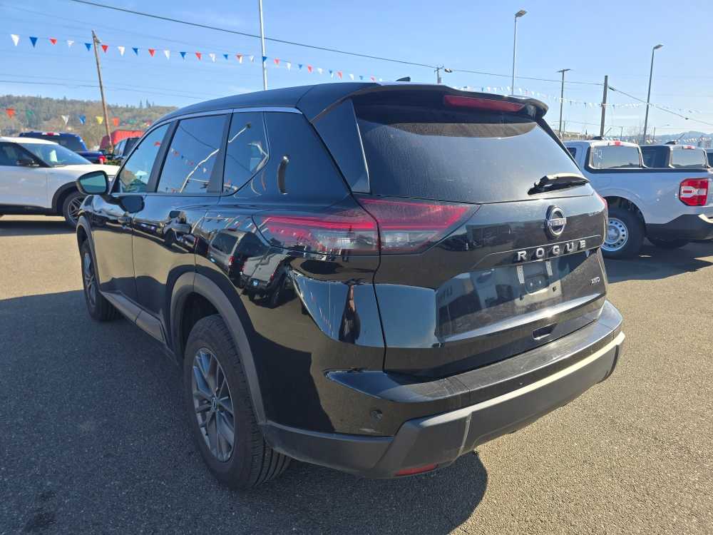 Thumbnail: 2024 Nissan Rogue - 3