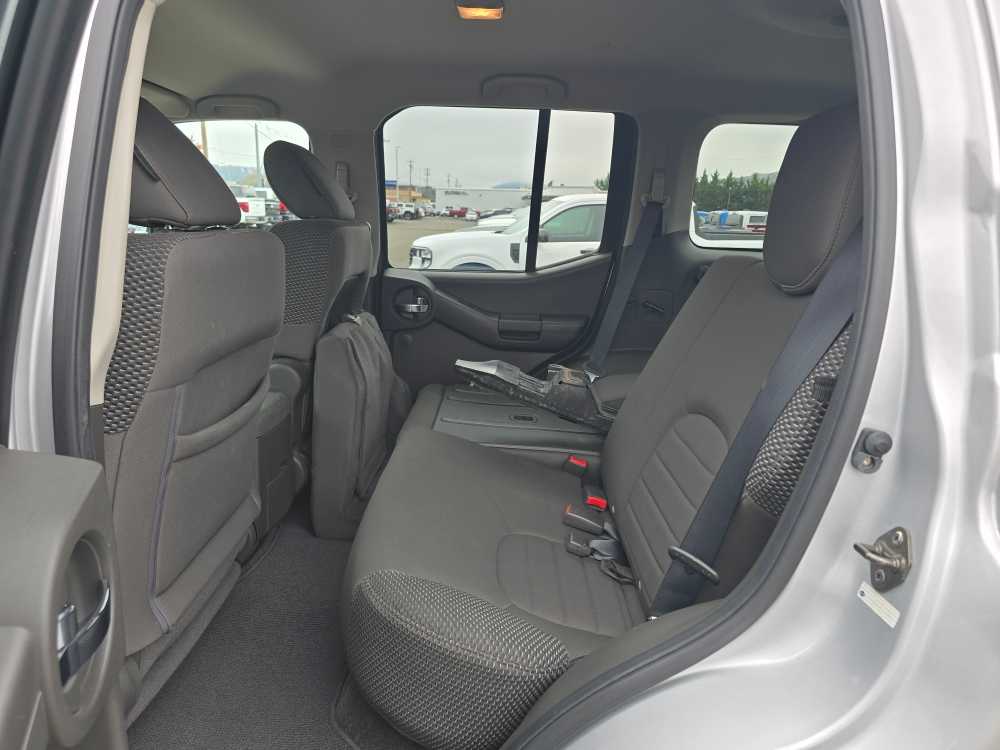 Thumbnail: 2012 Nissan Xterra - 16