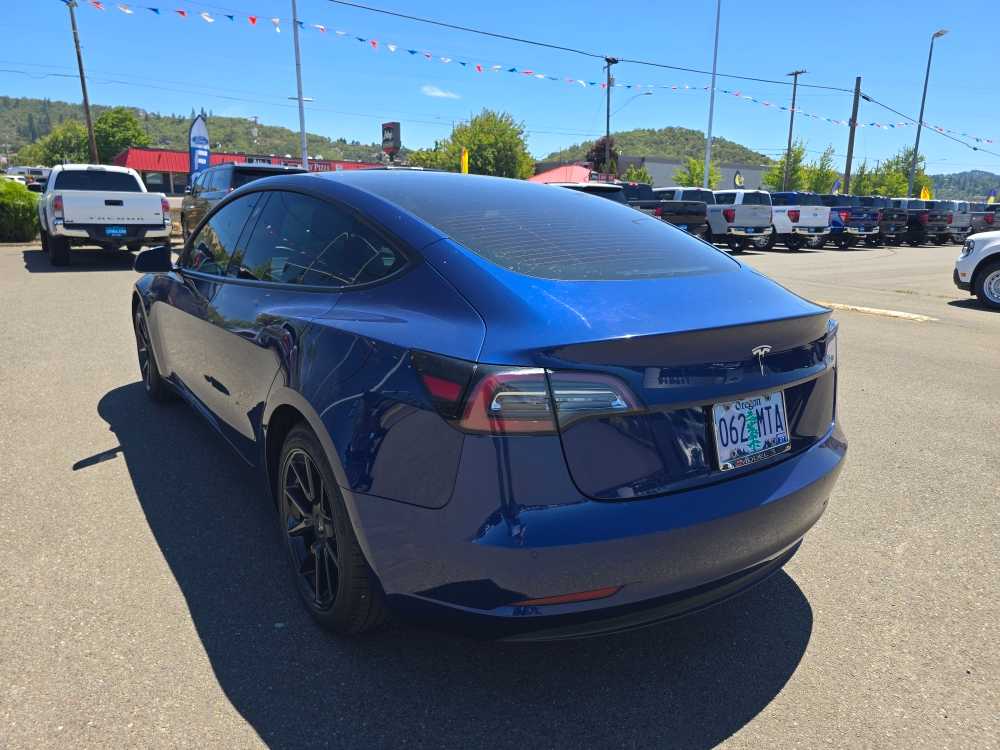 Thumbnail: 2021 Tesla Model 3 - 2