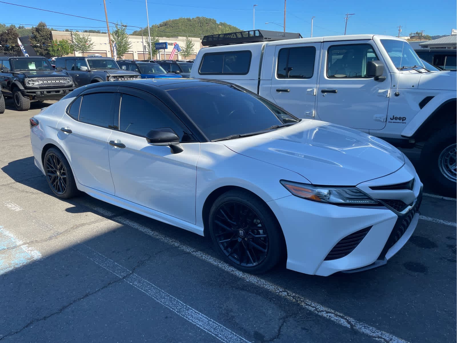 Thumbnail: 2019 Toyota Camry - 3