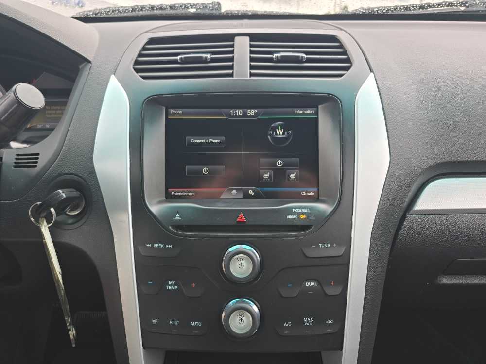 Thumbnail: 2015 Ford Explorer - 12