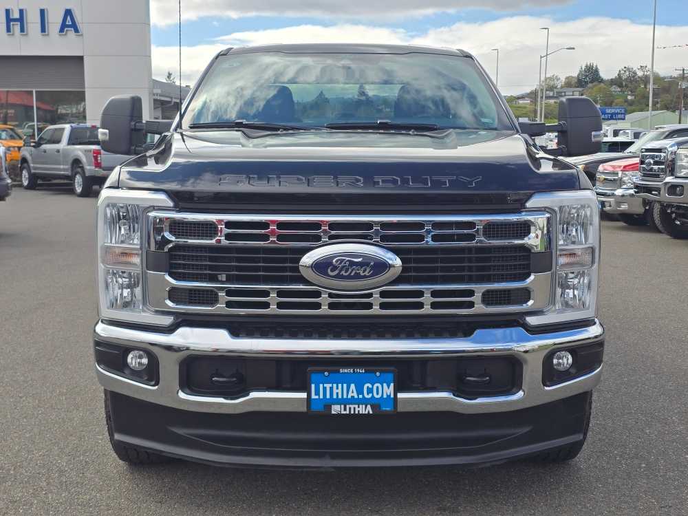 Thumbnail: 2025 Ford F-350 - 8