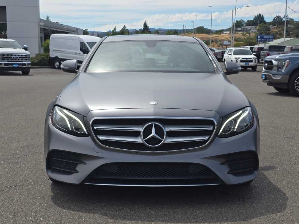 Thumbnail: 2017 Mercedes-Benz E-Class - 19