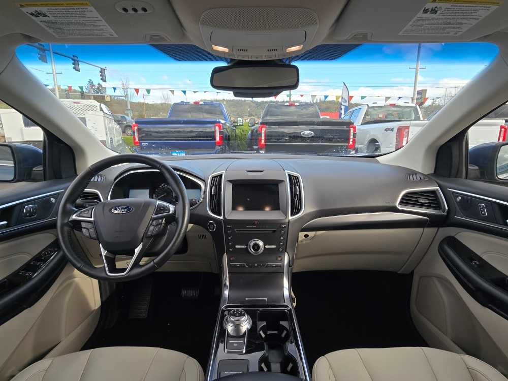 Thumbnail: 2019 Ford Edge - 21