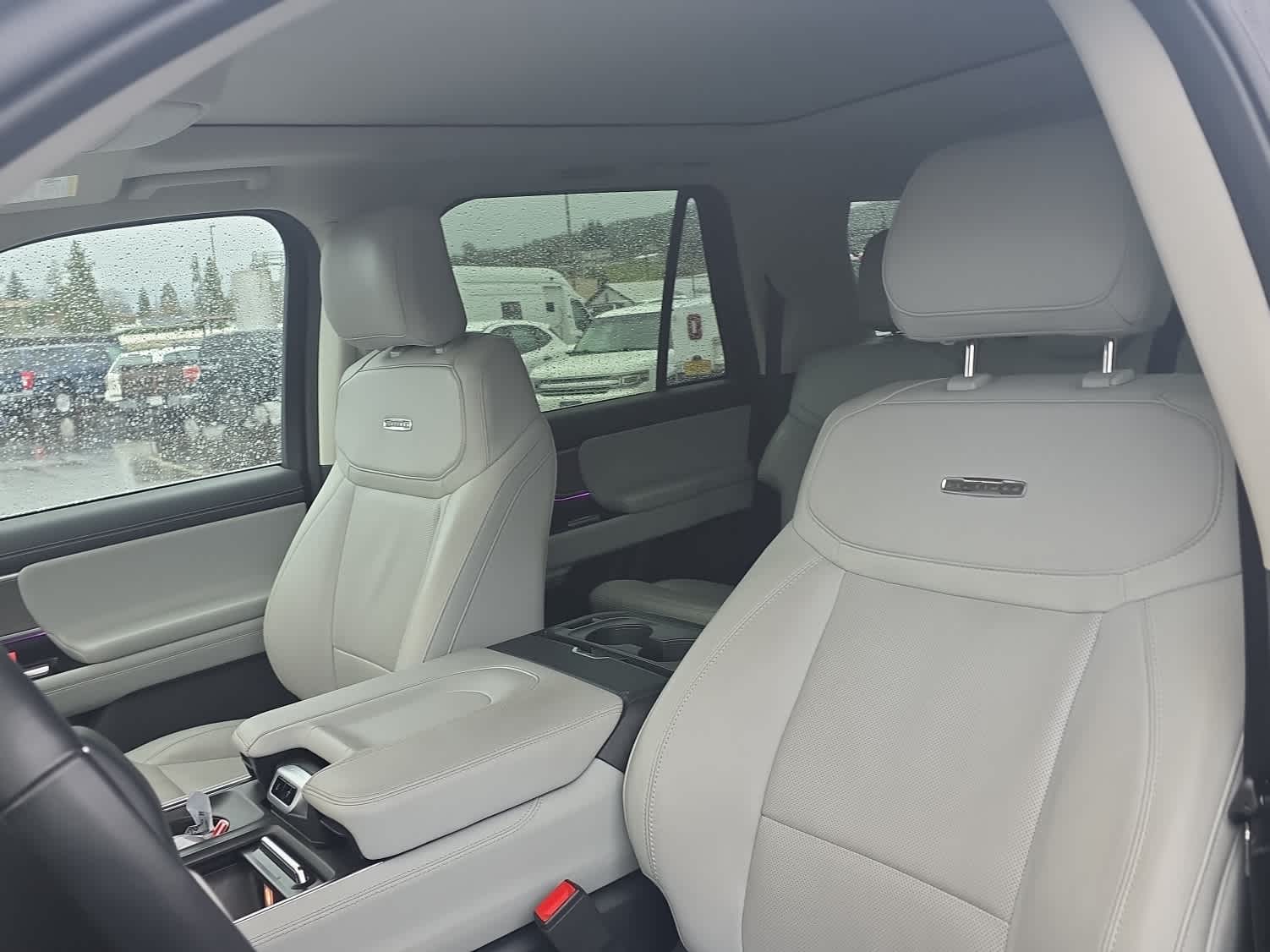 Thumbnail: 2025 Ford Expedition MAX - 9