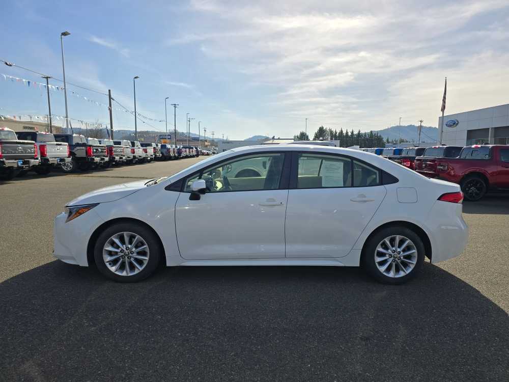 Thumbnail: 2021 Toyota Corolla - 2