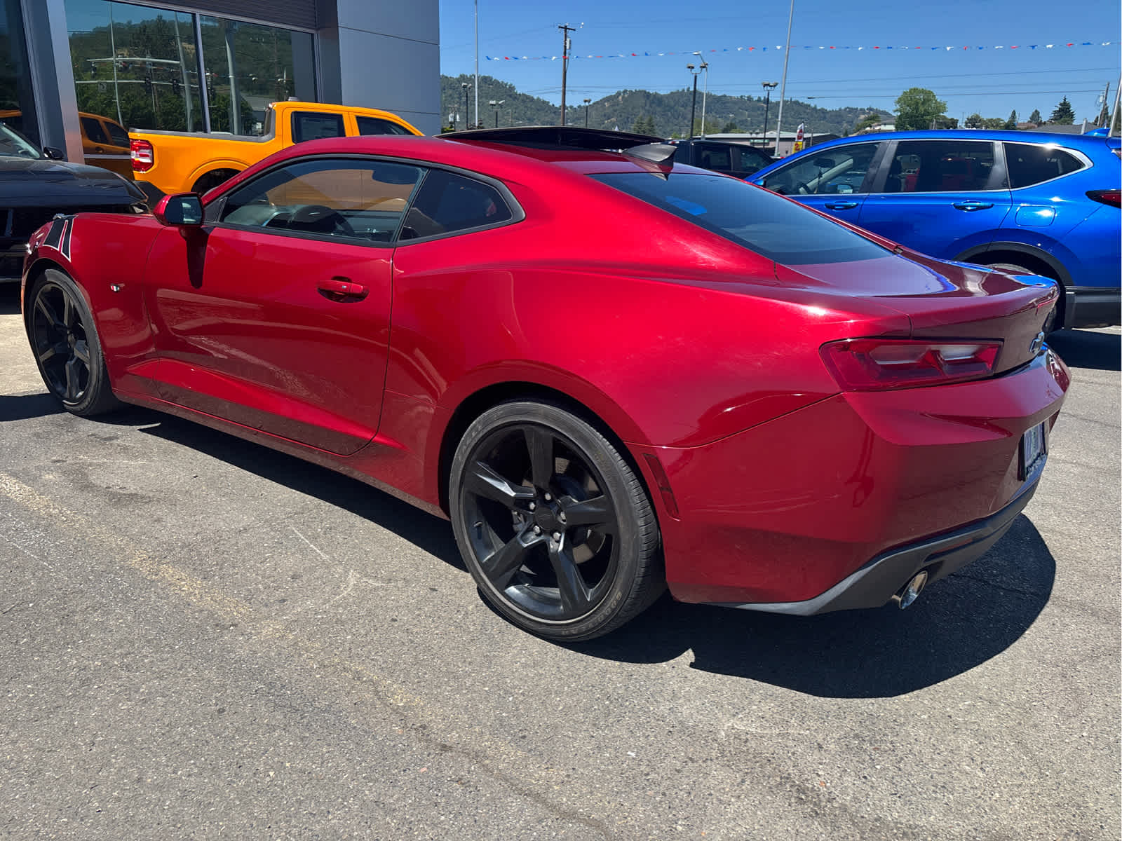 Thumbnail: 2017 Chevrolet Camaro - 3