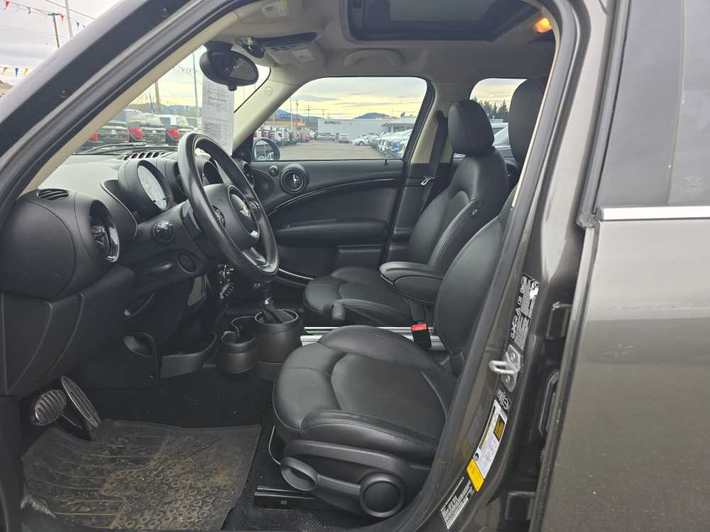 Thumbnail: 2013 MINI Cooper Countryman - 10