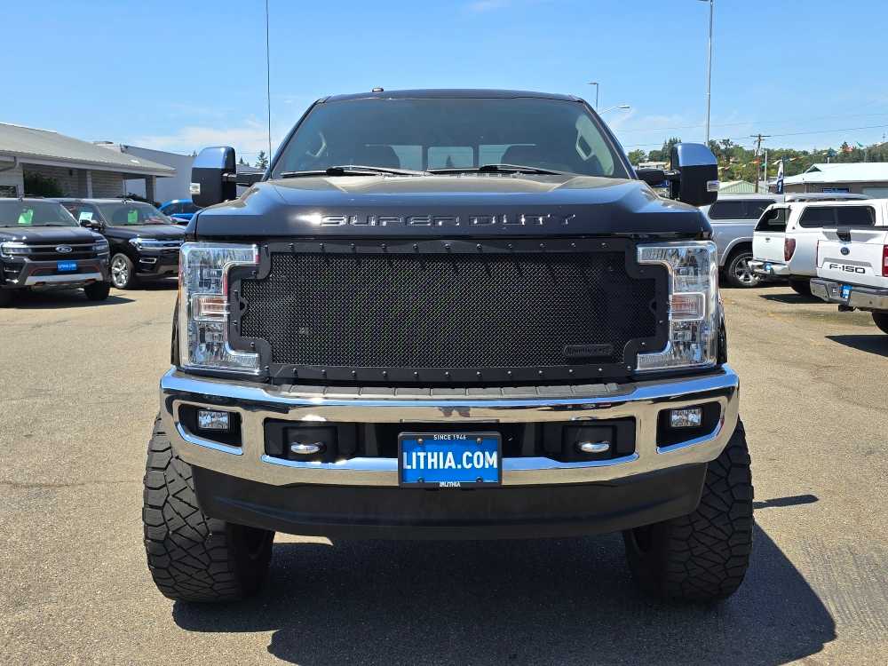 Thumbnail: 2017 Ford F-350 - 8