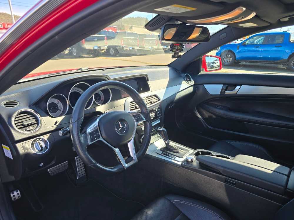 Thumbnail: 2014 Mercedes-Benz C-Class - 9