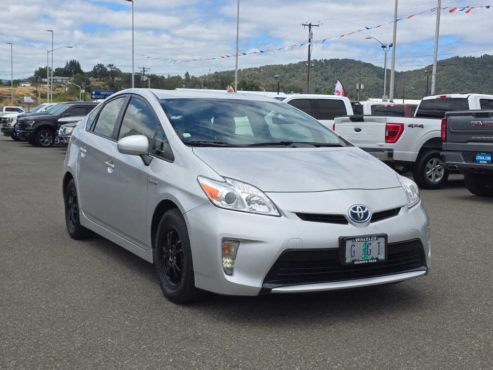 Thumbnail: 2015 Toyota Prius - 4
