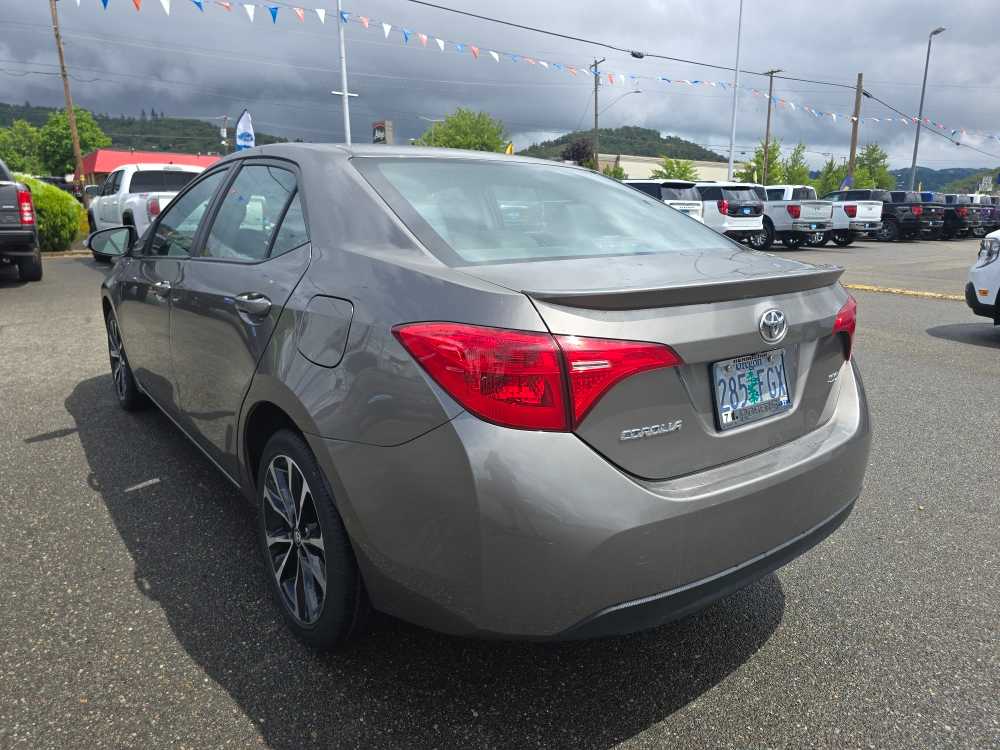 Thumbnail: 2018 Toyota Corolla - 2